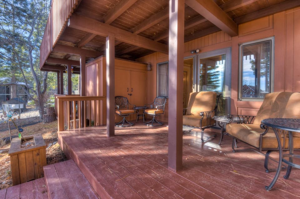 Crystal Shores Villa Lake Views & Hiking House in Incline Village