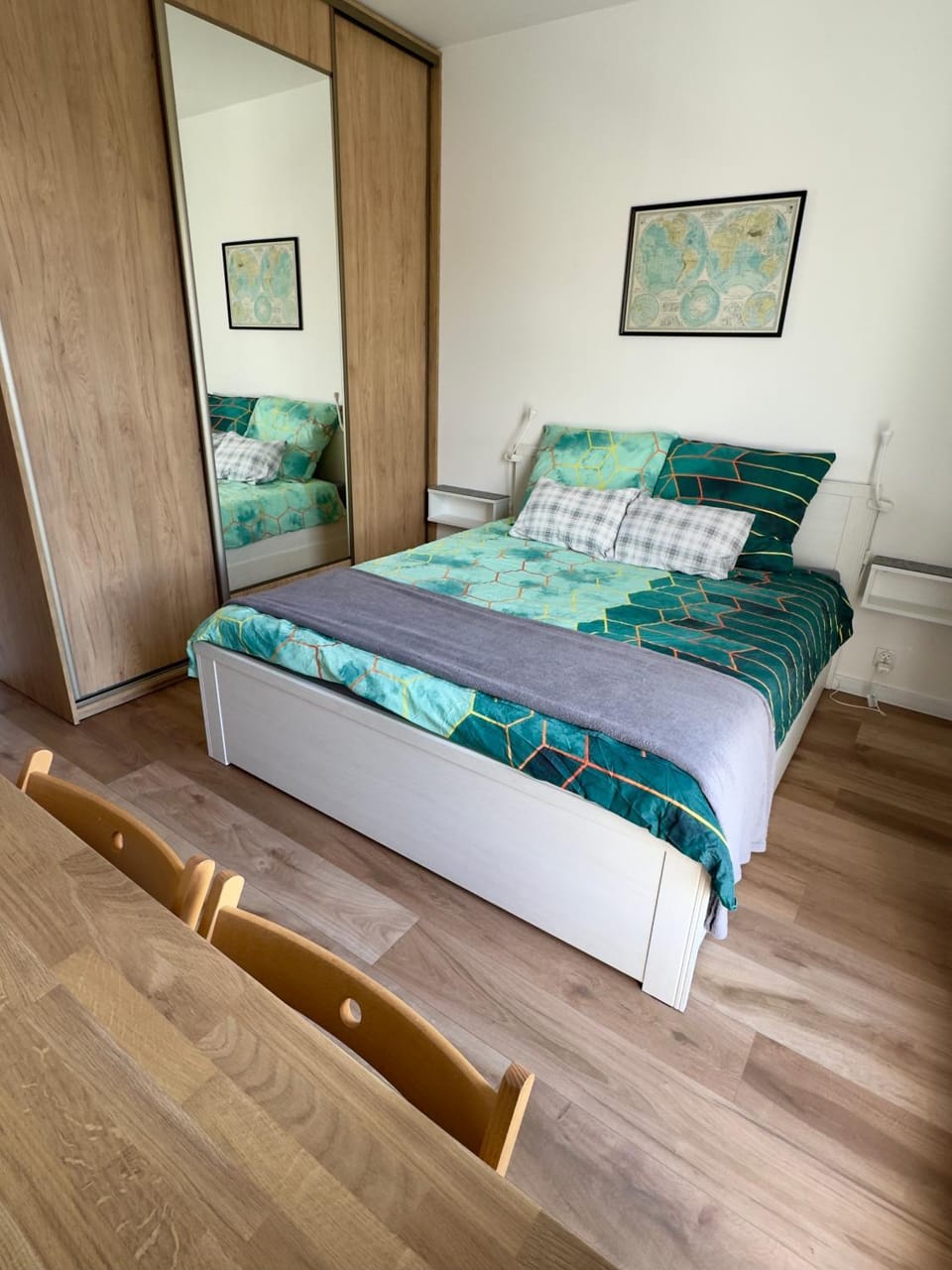 Bed, Photo of the whole room, Bedroom, wardrobe