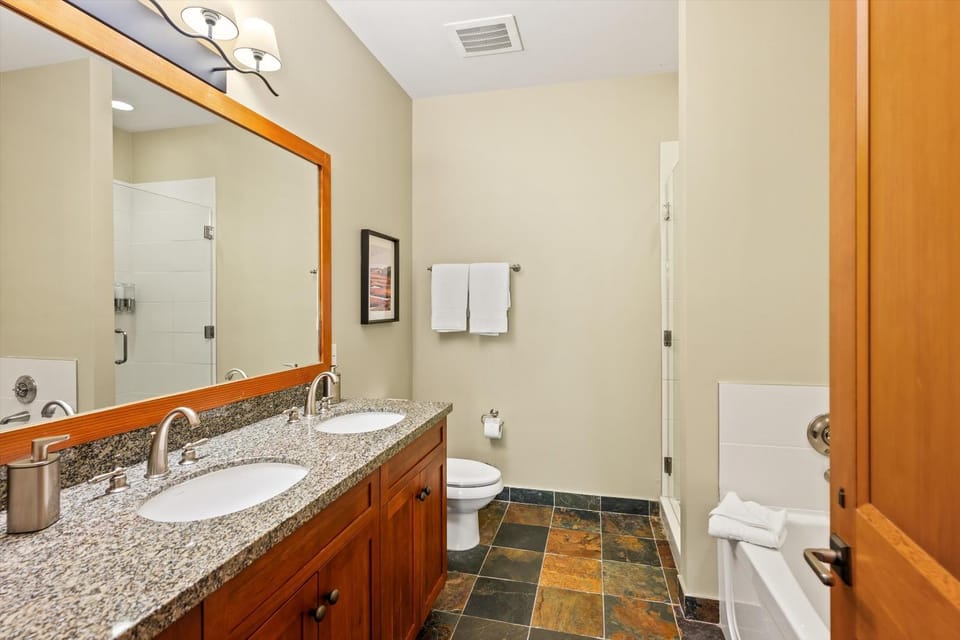 Starlight Suite Capitol Peak Lodge #3030 House in Snowmass Village