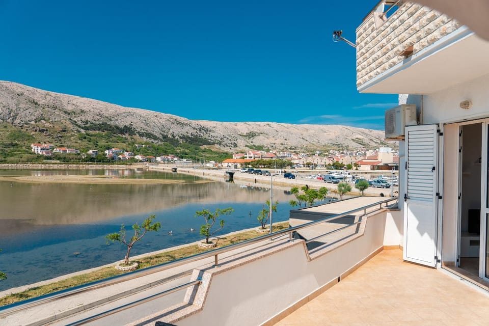 View (from property/room), Balcony/Terrace