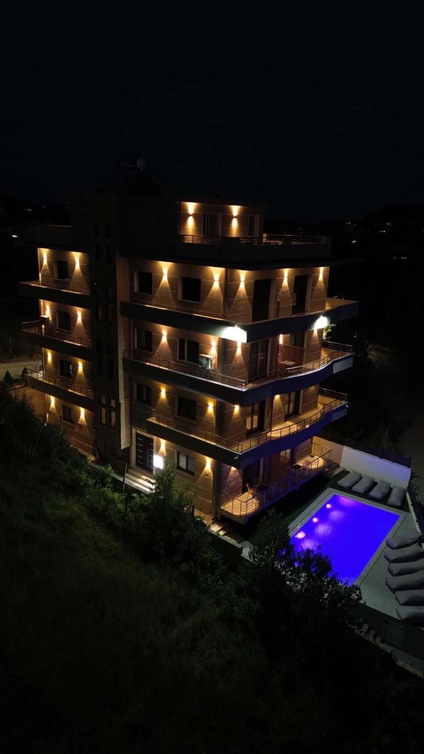 Property building, Swimming pool