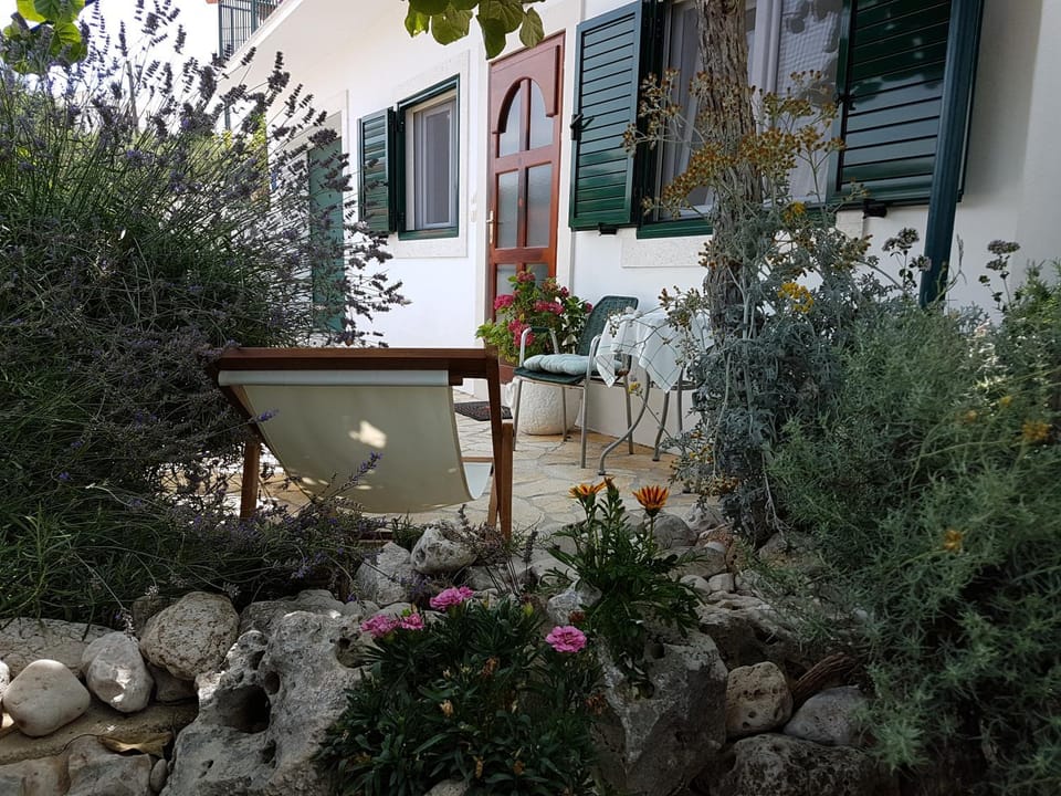 Property building, Garden