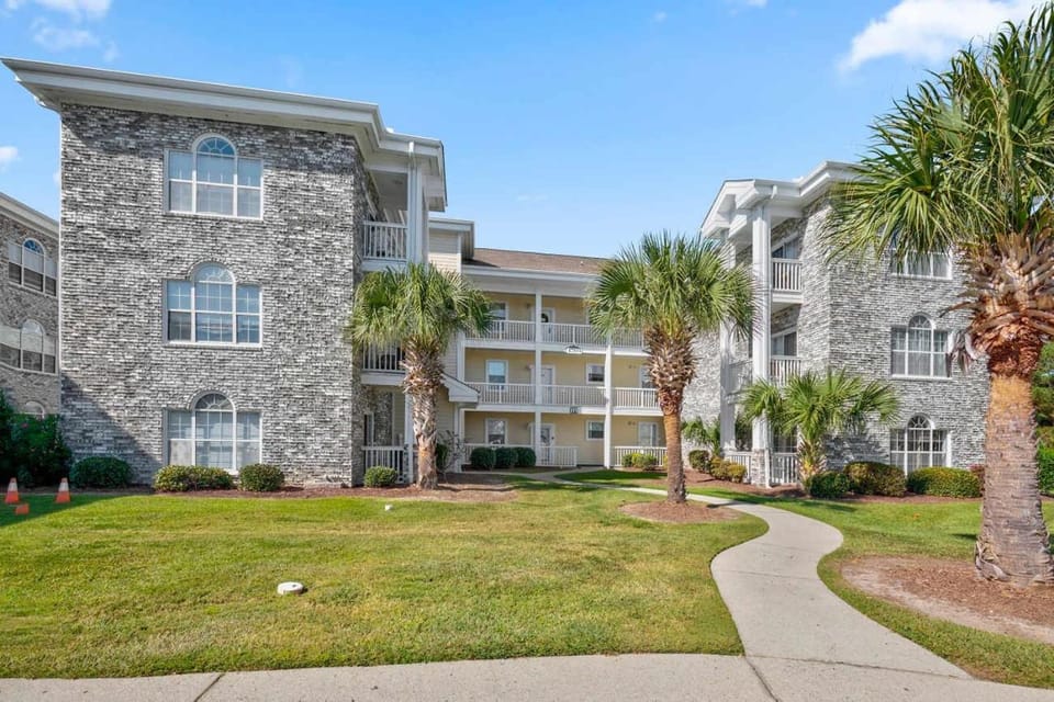 Myrtlewood Unit 205 - Golf Area House in Carolina Forest
