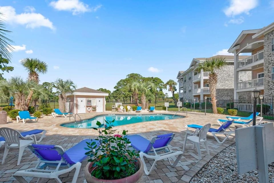 Myrtlewood Unit 205 - Golf Area House in Carolina Forest