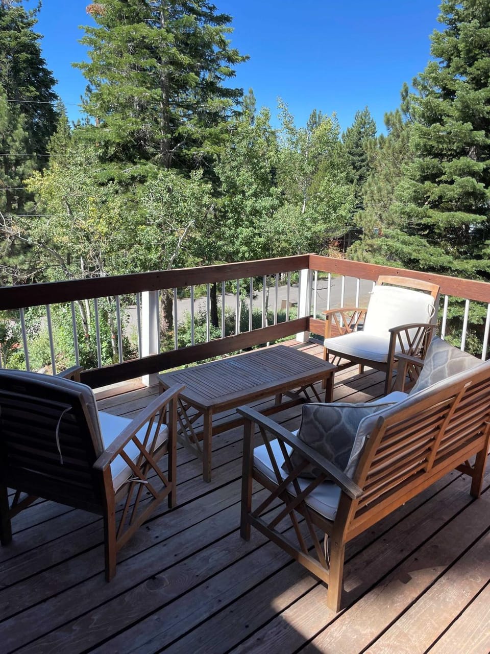 Kitzbuhel Paradise Sleeps 8 House in Truckee