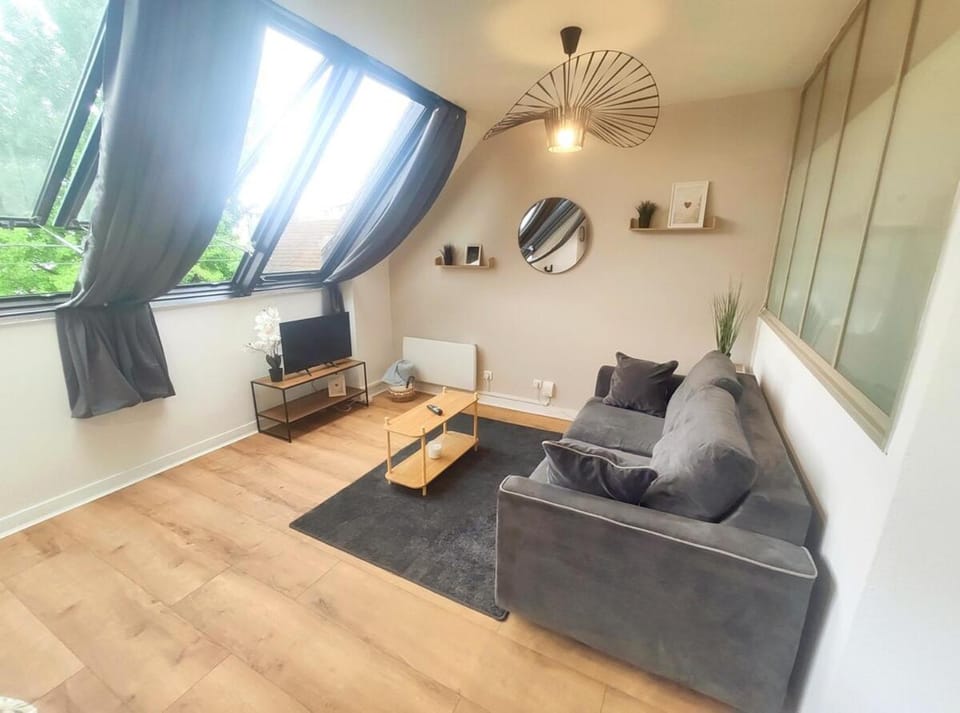 DisneyLand - Paris 20 min - Parking - 6 personnes Apartment in Chelles