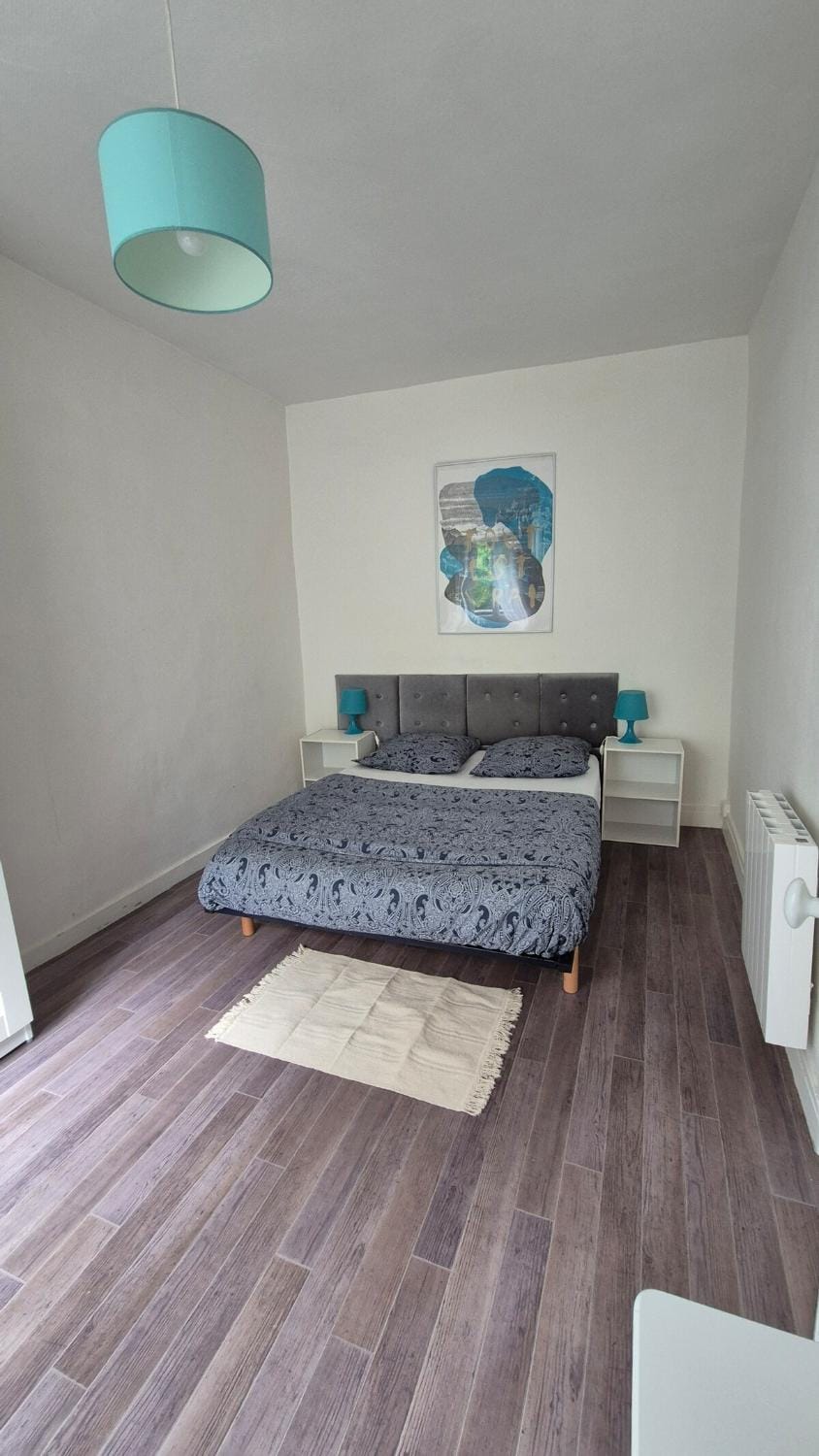 Bed, Bedroom