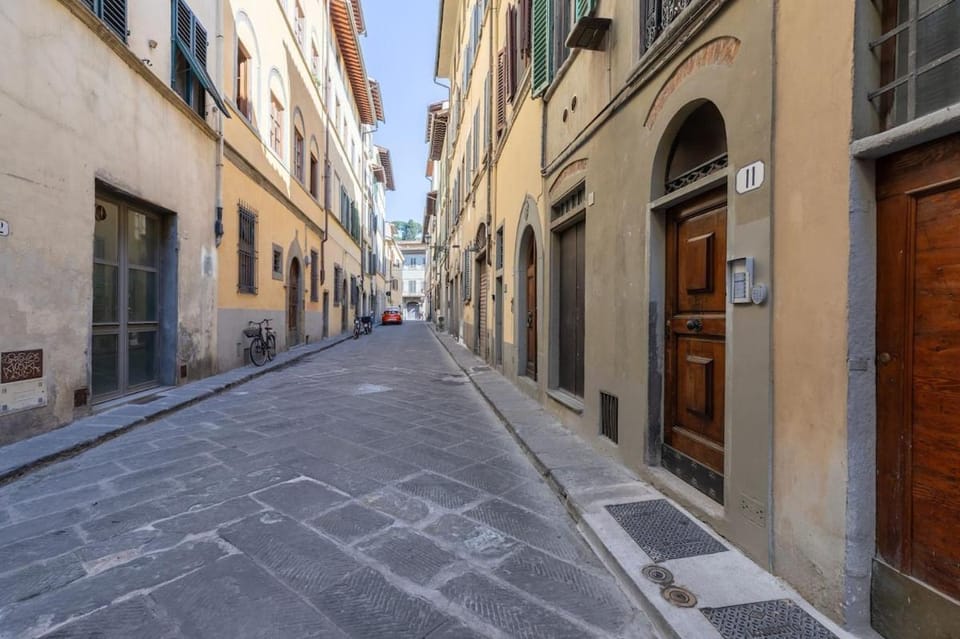 The Court of Santo Spirito Apartment in Florence