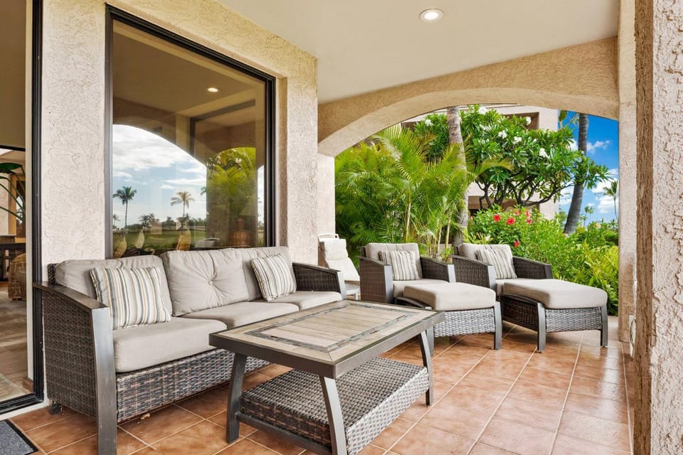 Shores at Waikoloa Beach Resort 19 - 2 Ensuite & Loft Villa in Puako