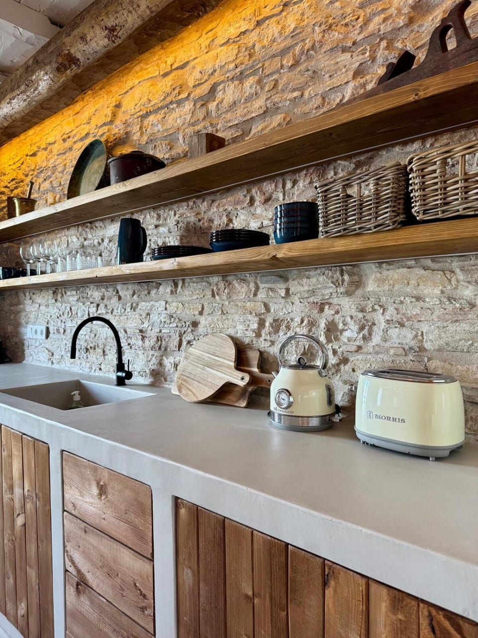 KalyvaSuite Apartment in Samos, Greece