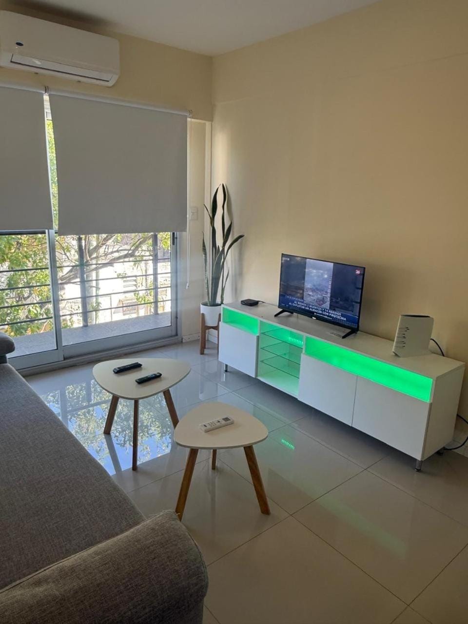 Calmo y luminoso cercano a avenida Avellaneda Apartment in Buenos Aires