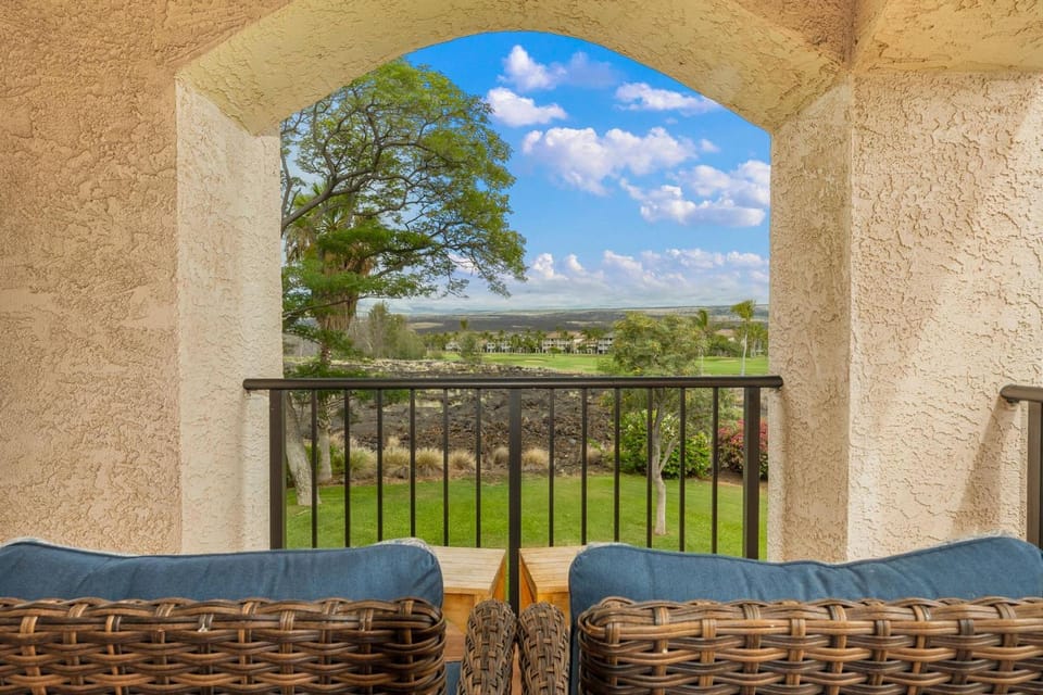 Golf Course Townhome in Waikoloa Beach Villa in Puako