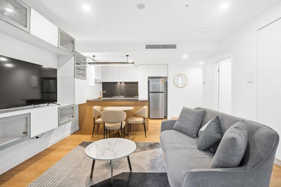 One Bedroom Apartment near Theatres Galleries Apartment in Brisbane City