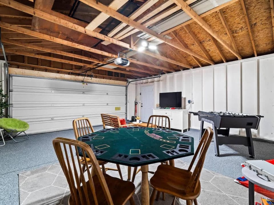 Lake Cottage with Hot Tub and Game Room House in Lake Erie