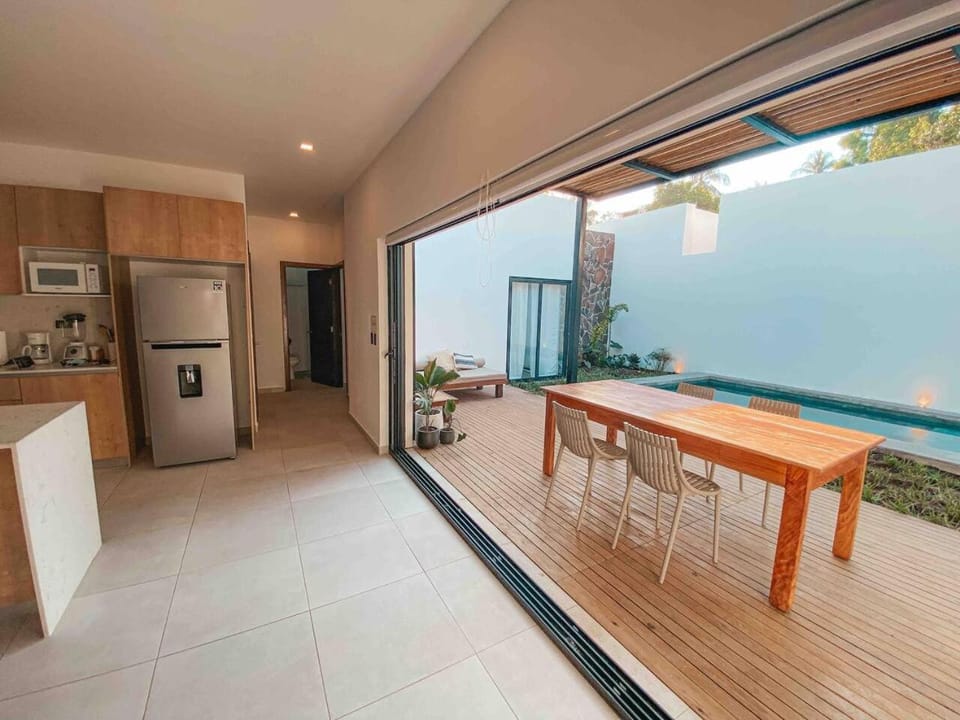 Patio, View (from property/room), Balcony/Terrace, Kitchen or kitchenette, Dining area, Pool view, Swimming pool