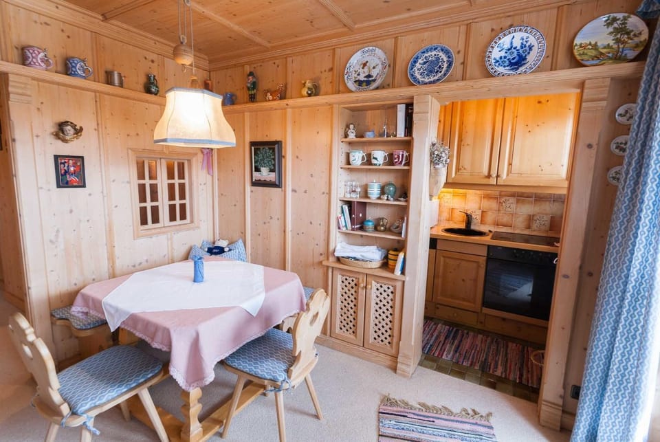 Modern Living Traditional Style Apartment in Salzburgerland