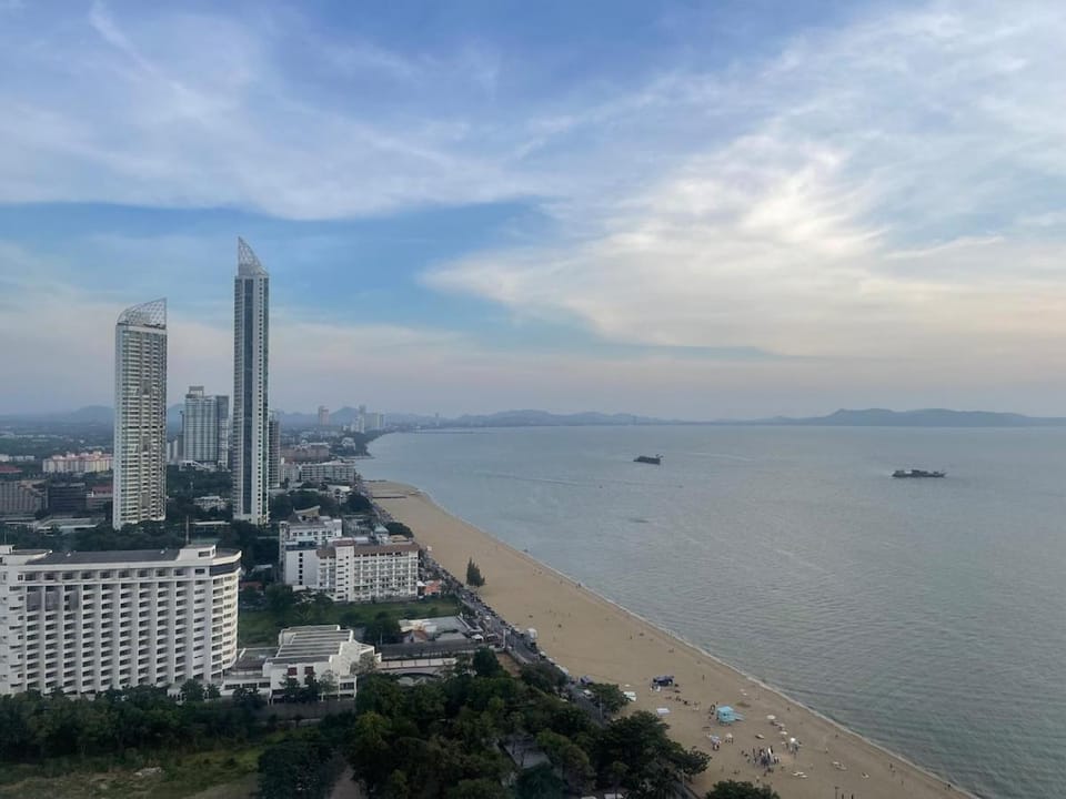 Lumpini Park Beach Pattaya Apartment in Pattaya City