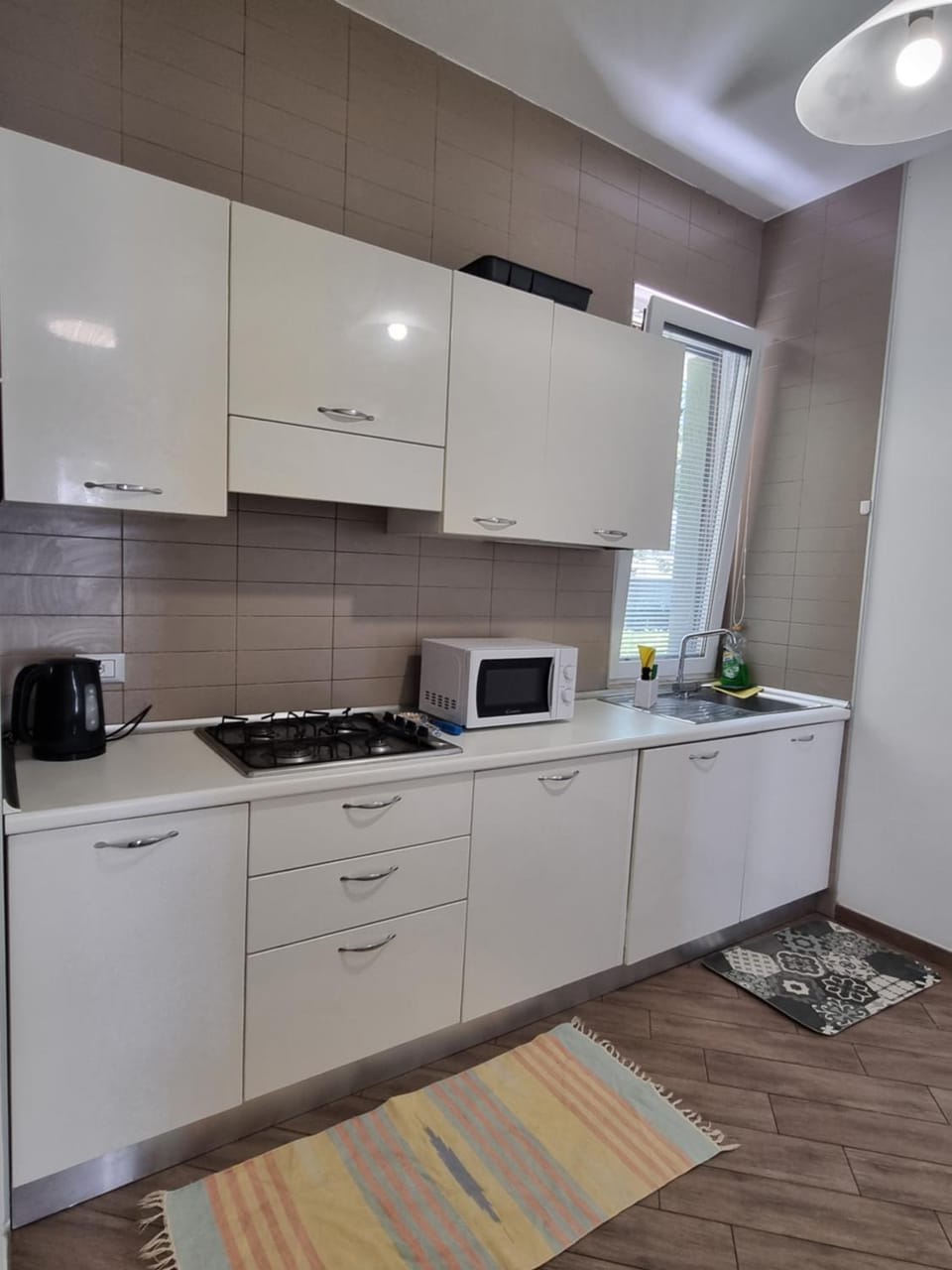 Coffee/tea facilities, Kitchen or kitchenette, dishwasher, pet friendly, stove