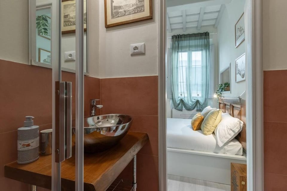 Campuccino in Santo Spirito Apartment in Florence