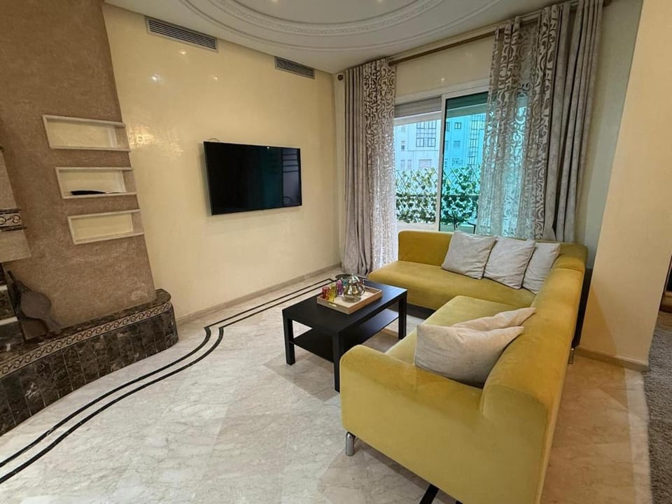 Communal lounge/ TV room, TV and multimedia, Living room, Seating area