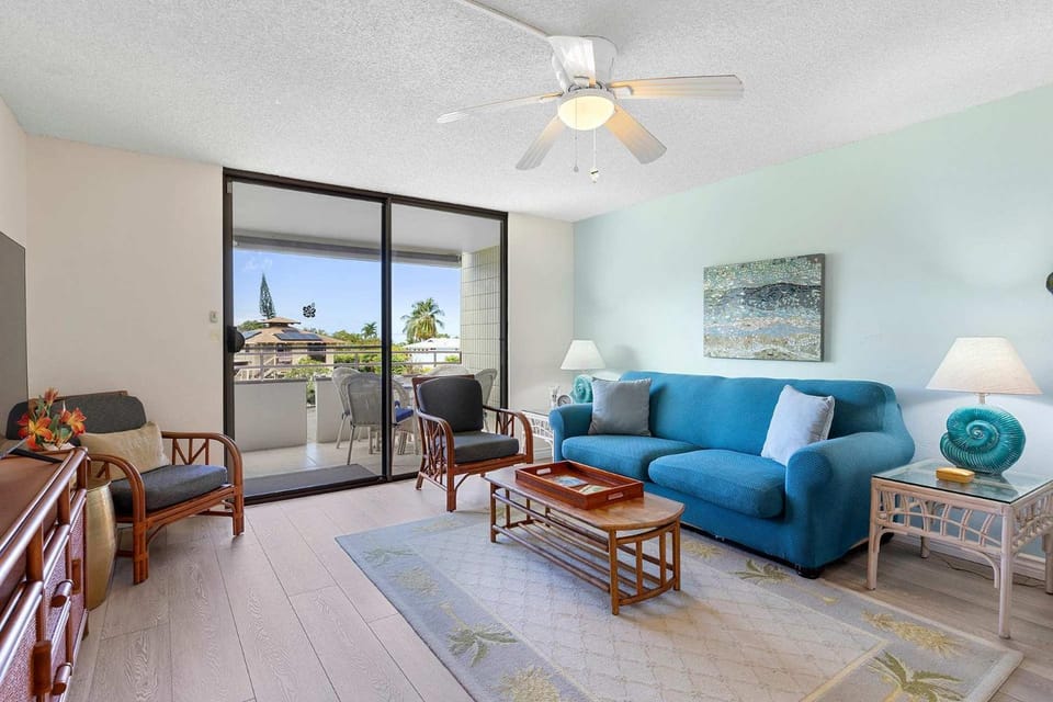 Beachfront 2-Bedroom Condo in Kailua-Kona House in Big Island