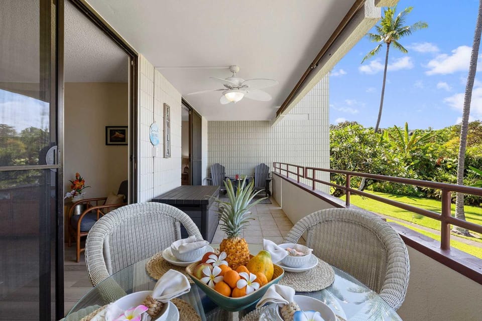 Beachfront 2-Bedroom Condo in Kailua-Kona House in Big Island