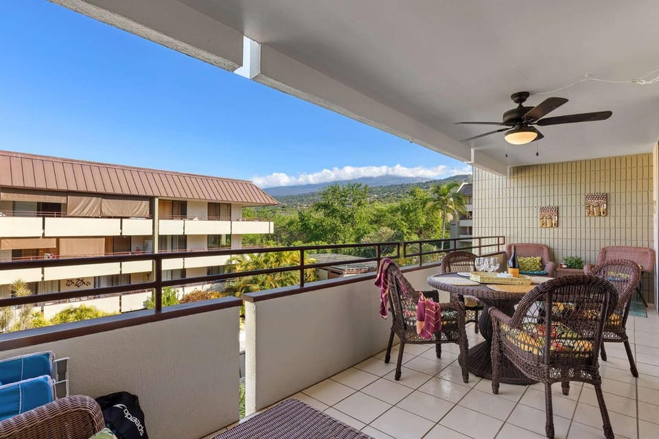 Beachside Condo with Ocean Views House in Big Island
