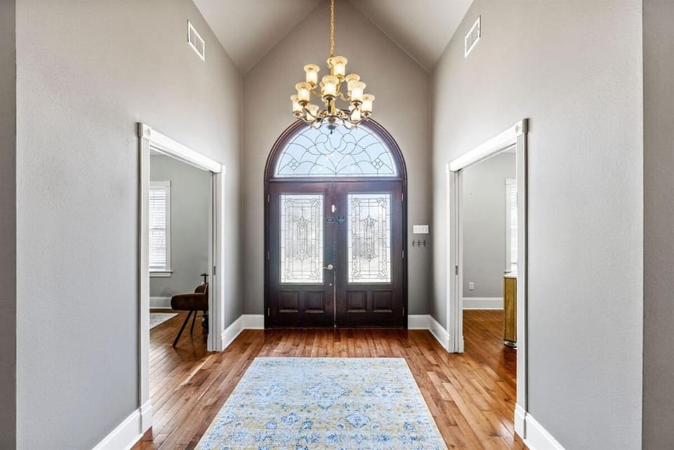 Downtown Estate Luxury Property Villa in Hammond