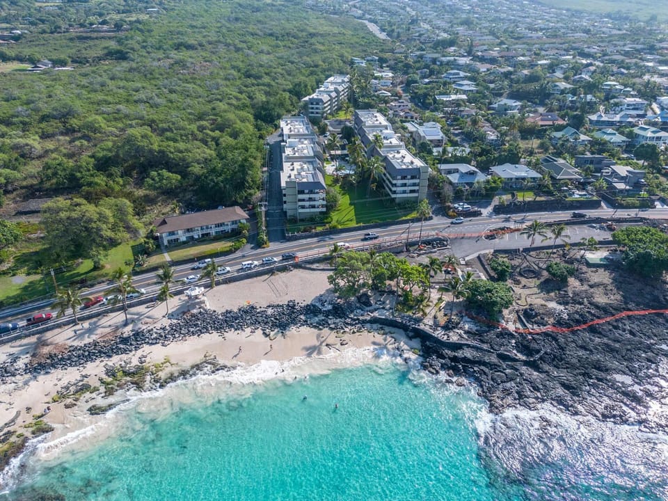 Oceanfront Condo in Kailua-Kona #319 House in Big Island
