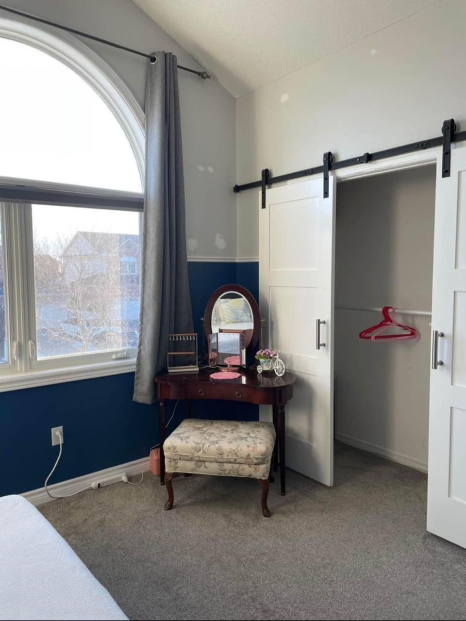 Bedroom, wardrobe