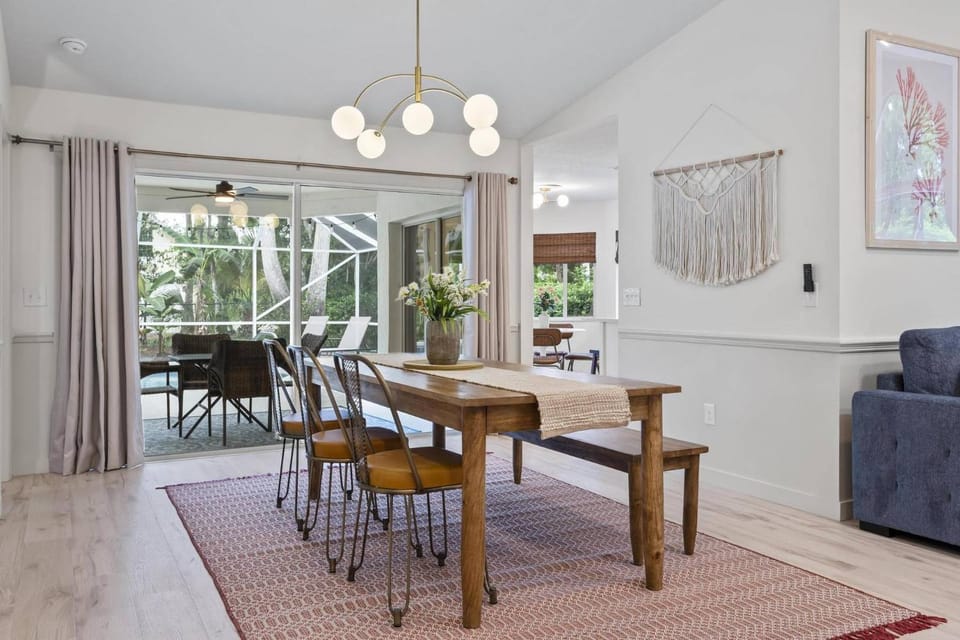 Paradise Shores Pool Home House in Palm Coast