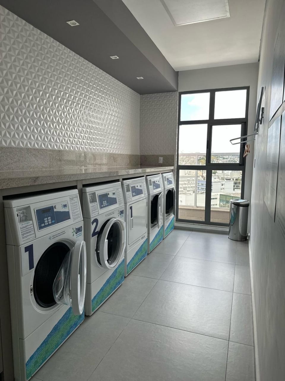 Studio com piscina e academia no Independência 915 Apartment in Juiz de Fora