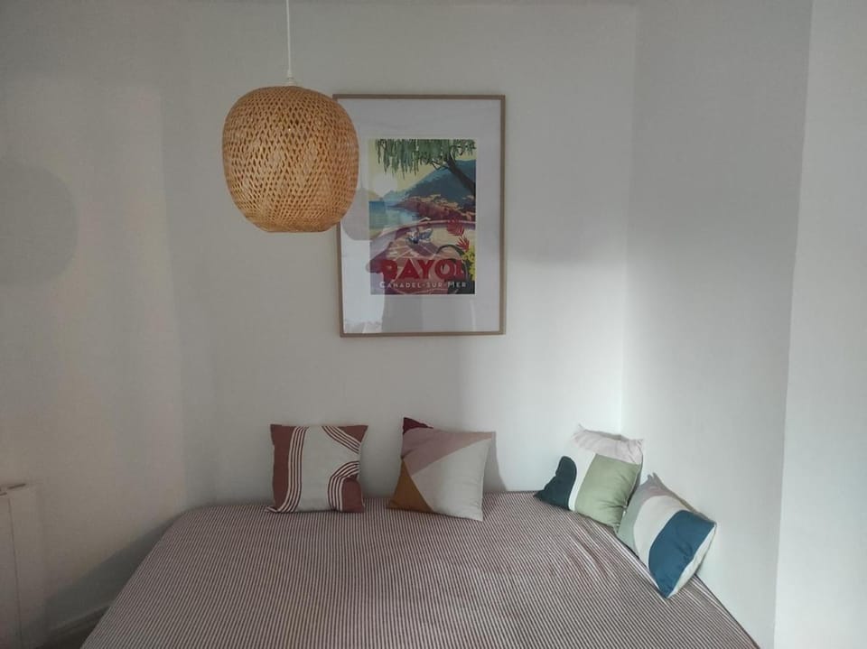 Bed, Decorative detail