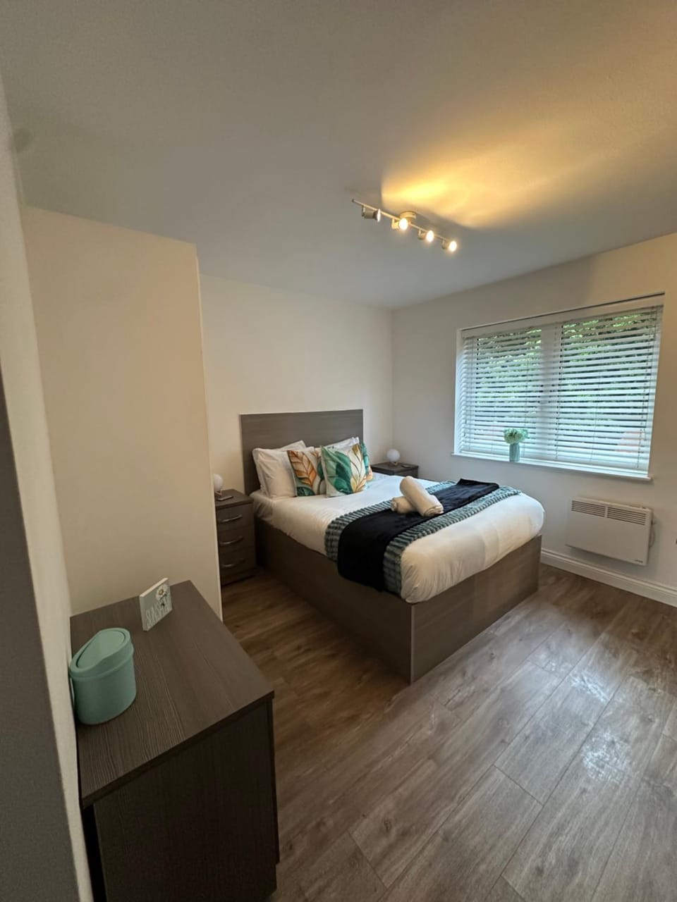 59 MINT DRIVE 2 Bedrooms with CAR Or Van PARK,WIFI,NETFLIX No Deposit Required Apartment in Birmingham
