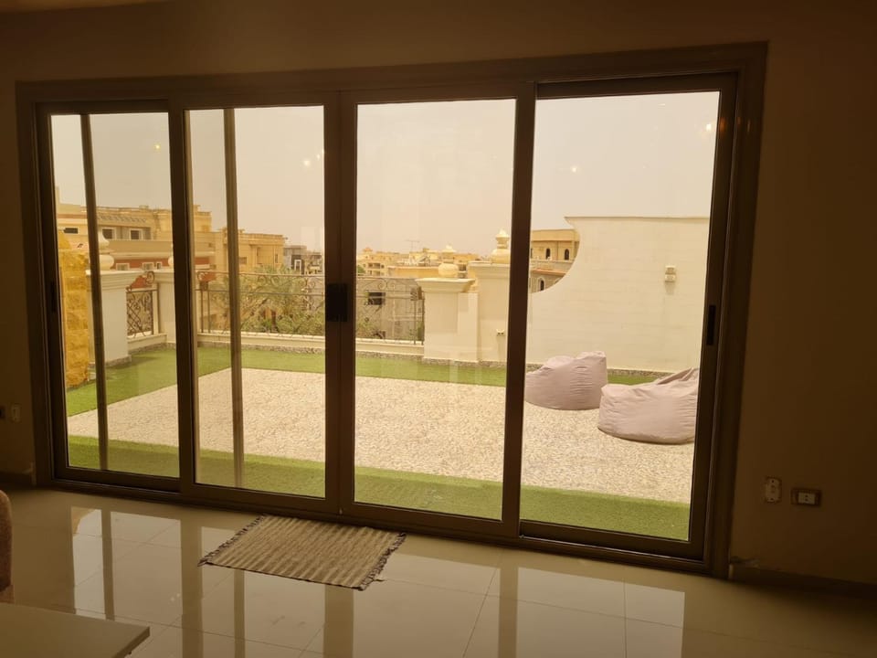 Patio, View (from property/room), Balcony/Terrace, Seating area
