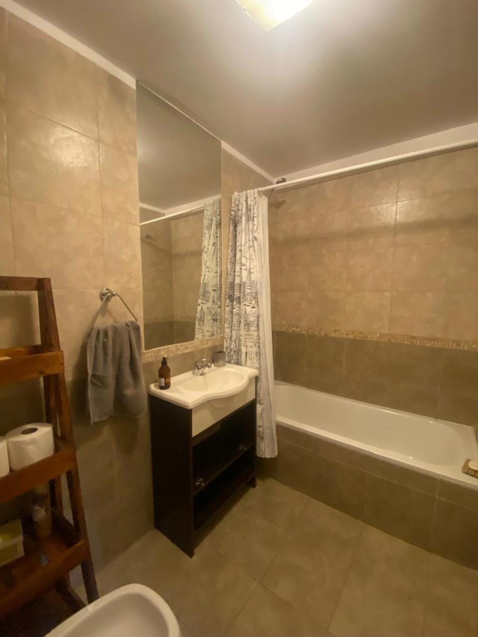 Shower, Bathroom, Bedroom, Bath, towels