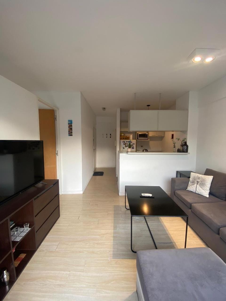 Communal lounge/ TV room, TV and multimedia, Kitchen or kitchenette, Living room