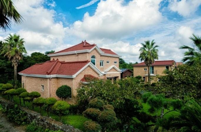 Jeju Ocean Sky Village Pension House in South Korea