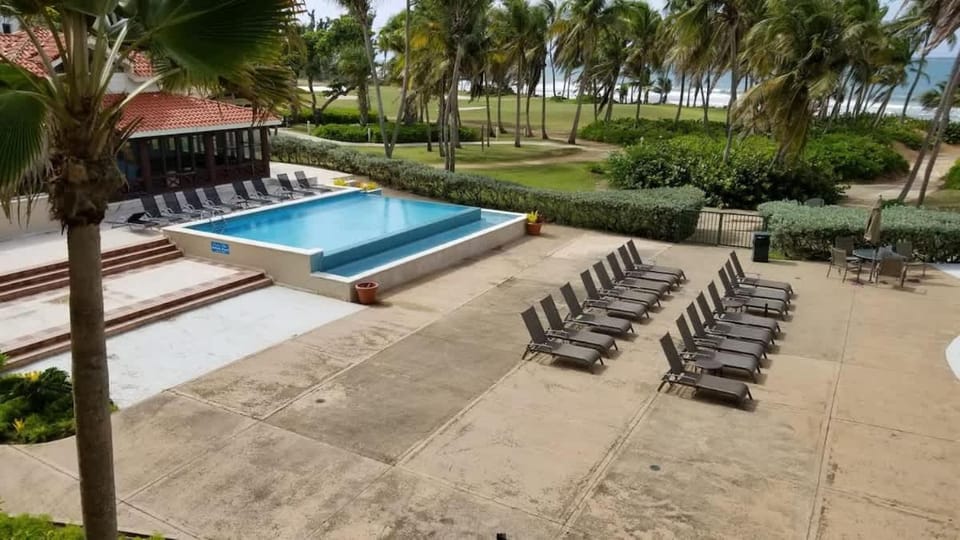 Beachfront Luxury 2BR Villa-Villa Celeste Rio Mar Apartment in Rio Grande