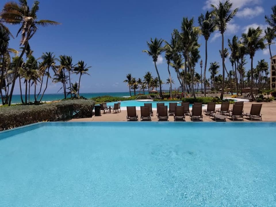 Beachfront Luxury 2BR Villa-Villa Celeste Rio Mar Apartment in Rio Grande