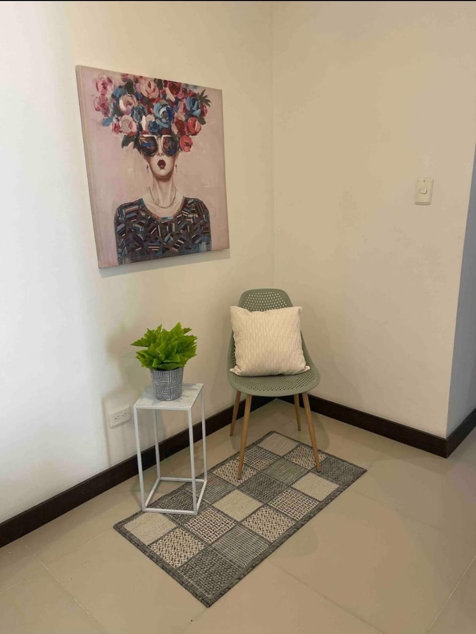 Apartamento con balcón y hamaca en zona rosa laureles 301 Apartment in Medellin