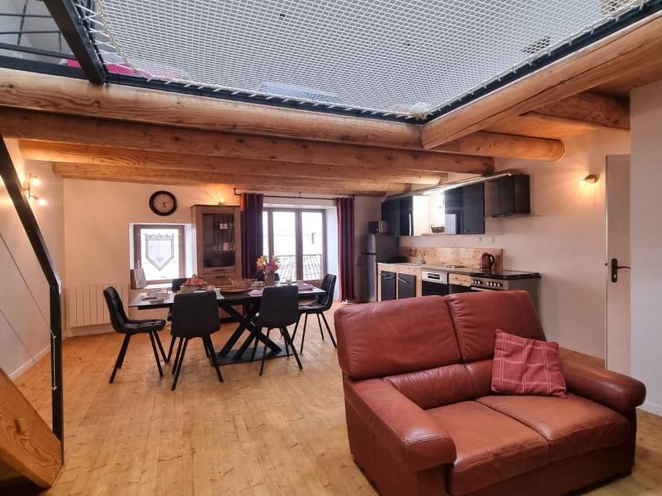 Gîte familial confortable au cœur de Sauvain - FR-1-496-353 House in Auvergne-Rhône-Alpes