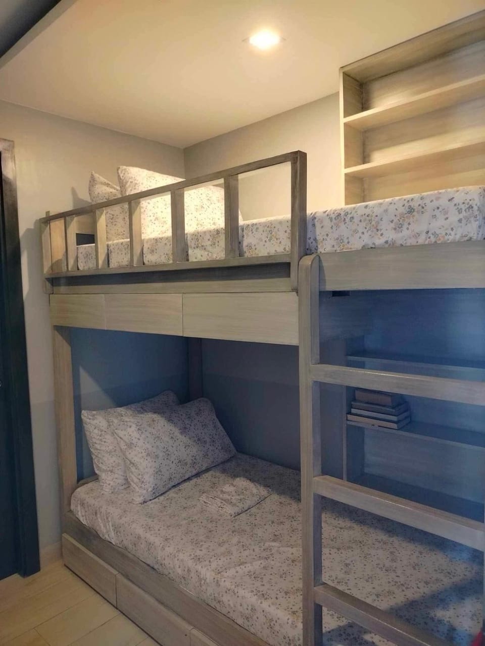 Regner-Quinto Real Estate Services Hostel in Cebu City