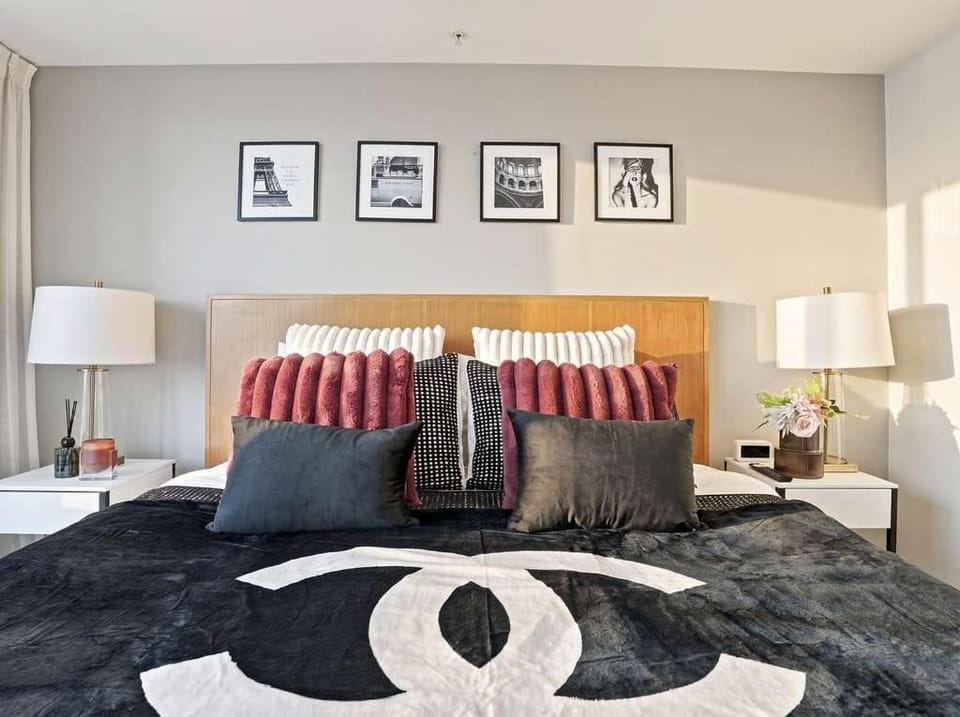 Vogue Suite Surfers, 2BR Ocean View, Hilton Boulevard Apartment in Surfers Paradise Boulevard