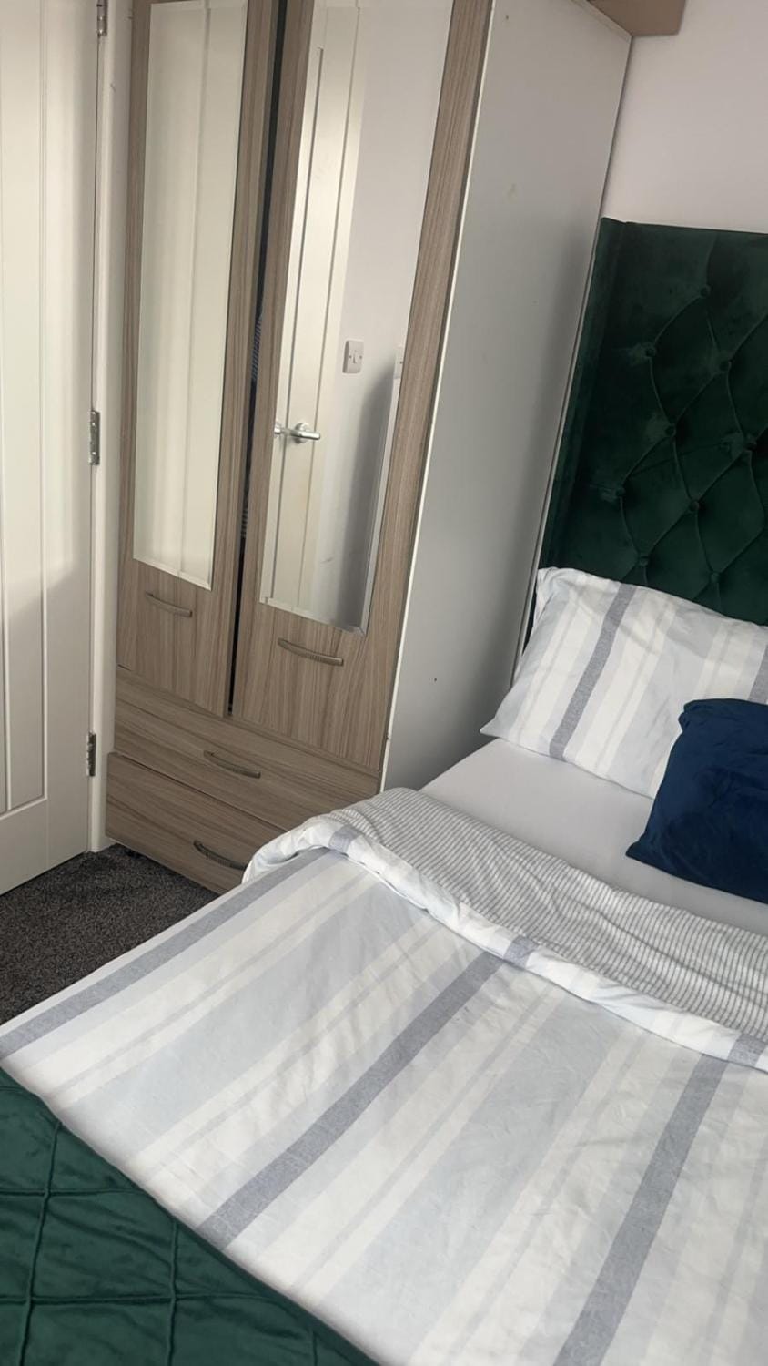 Cosy Private Room in Manchester Apartment in England