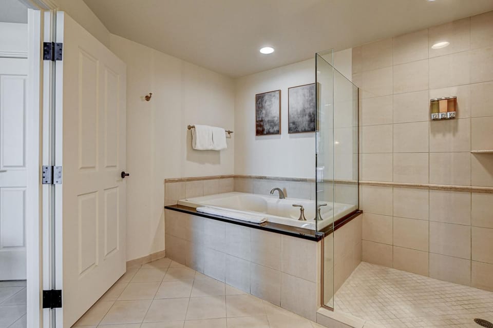 Bath, towels