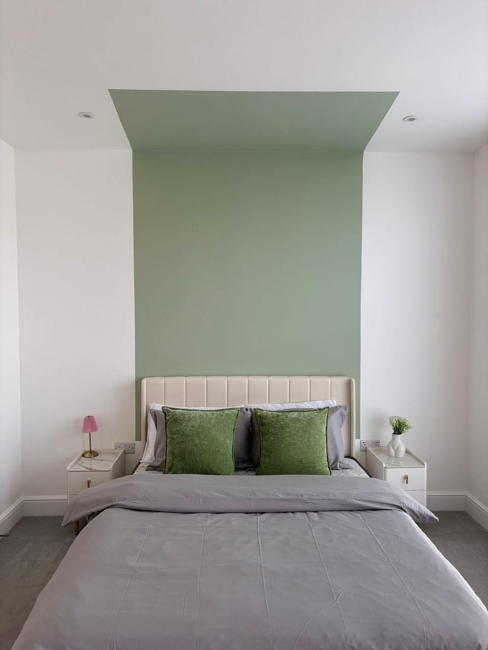 Stunning 3 Bed Apartment with Seaview Apartment in Worthing