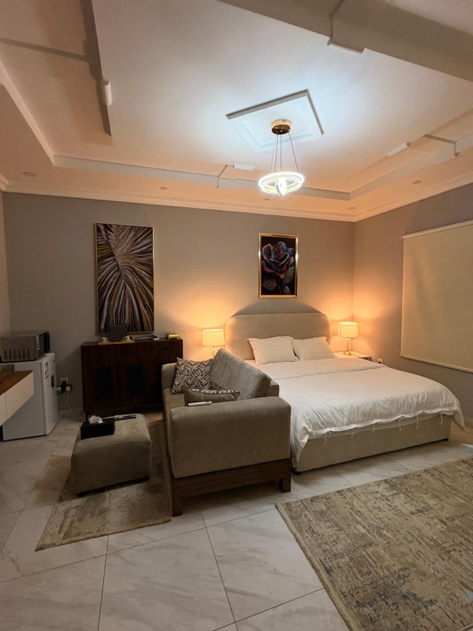 Photo of the whole room