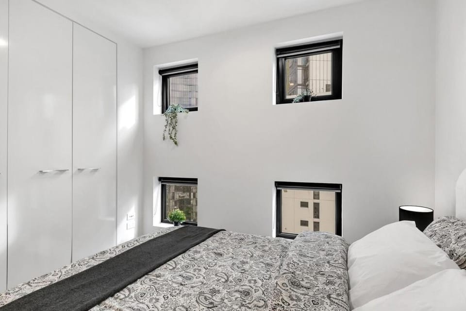 2Brm Private APT in Southbank with Views Apartment in Southbank