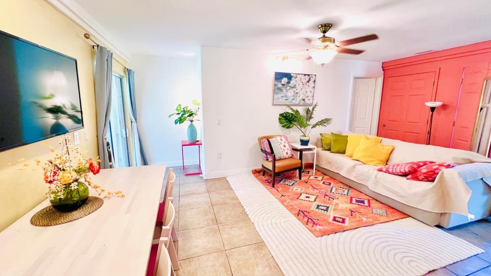 Amazing Waterfront Apt near Disney and Lake Tohoa Apartment in Kissimmee